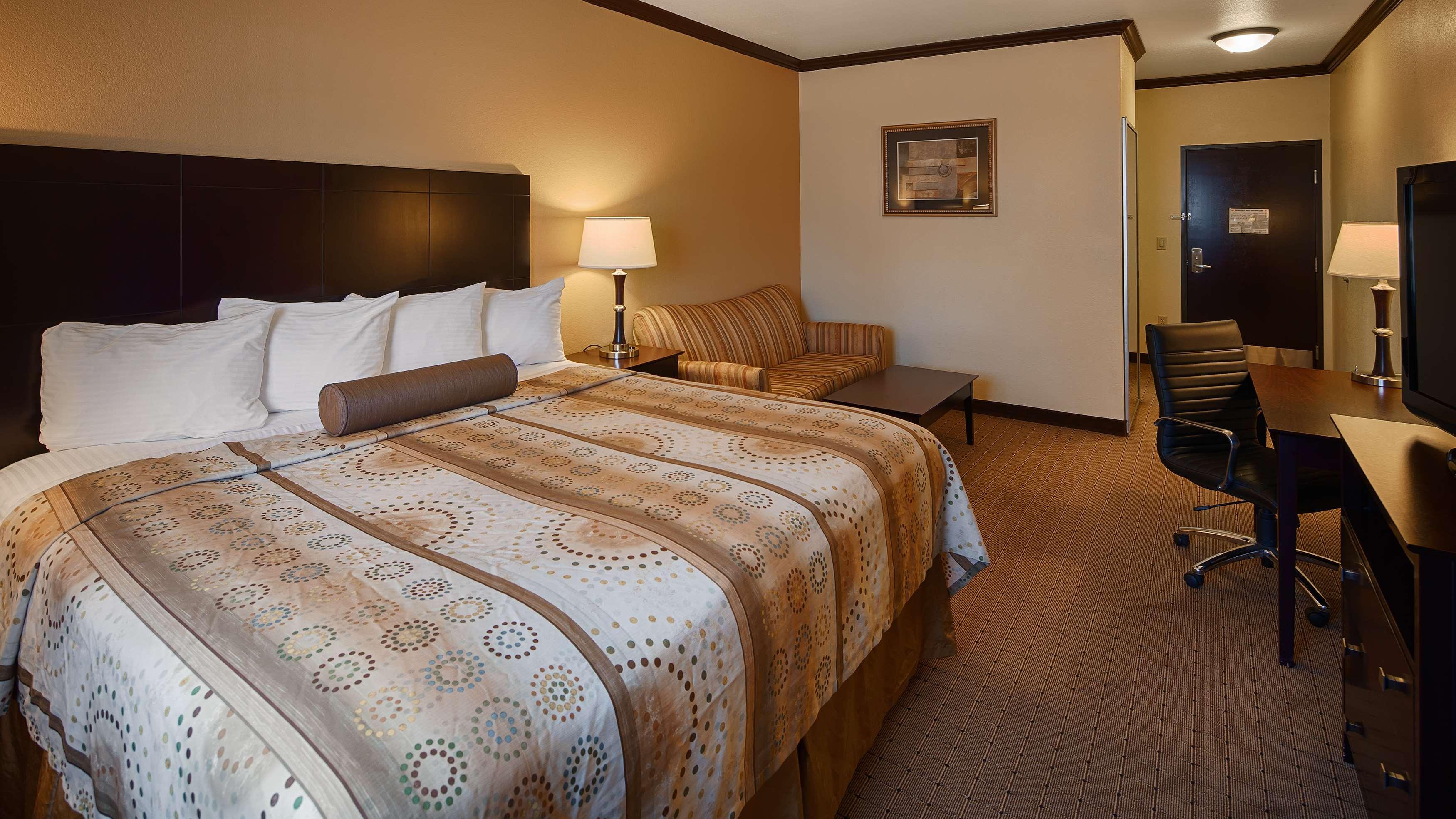 Best Western Plus Royal Mountain Inn & Suites Атенс Екстер'єр фото